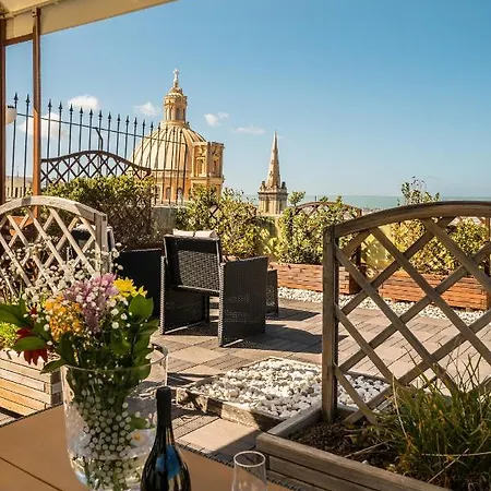 La Vallette Apartment