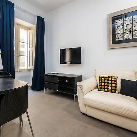 La Vallette Apartment