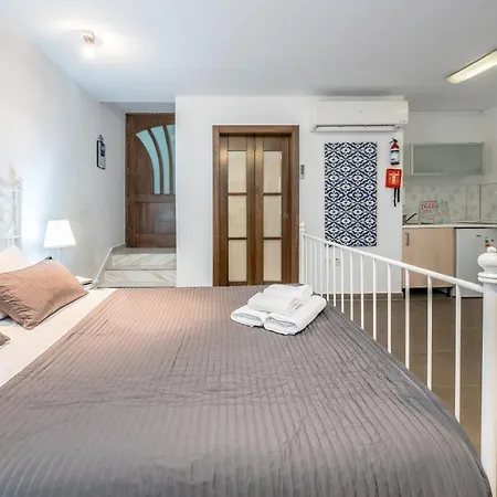 La Vallette Apartman *